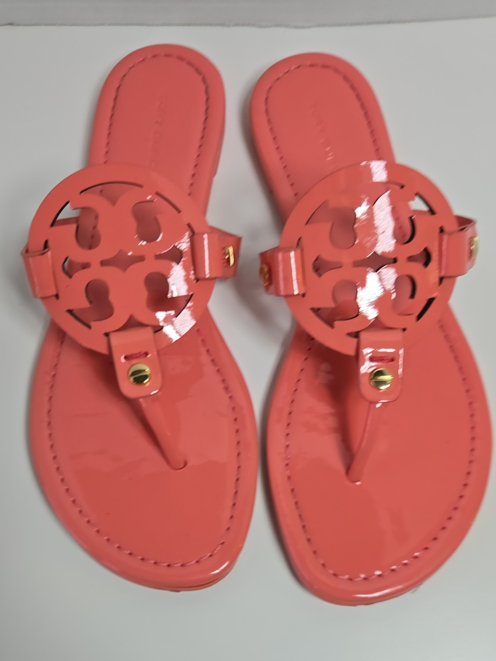 EUC Tory Burch Coral Patent Miller Logo Thong Sandals